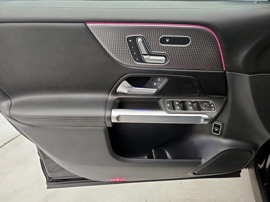 used 2022 Mercedes-Benz GLB 250 car, priced at $29,998