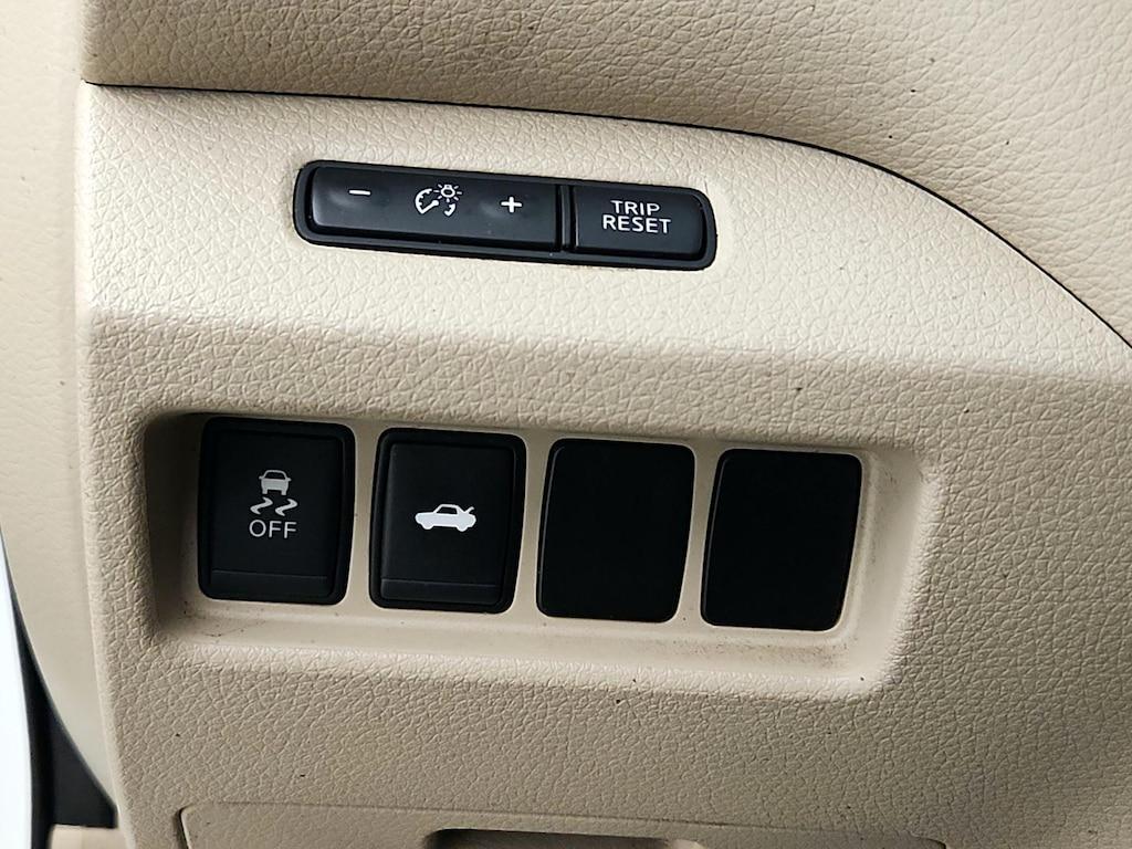 used 2014 Nissan Altima car, priced at $13,998