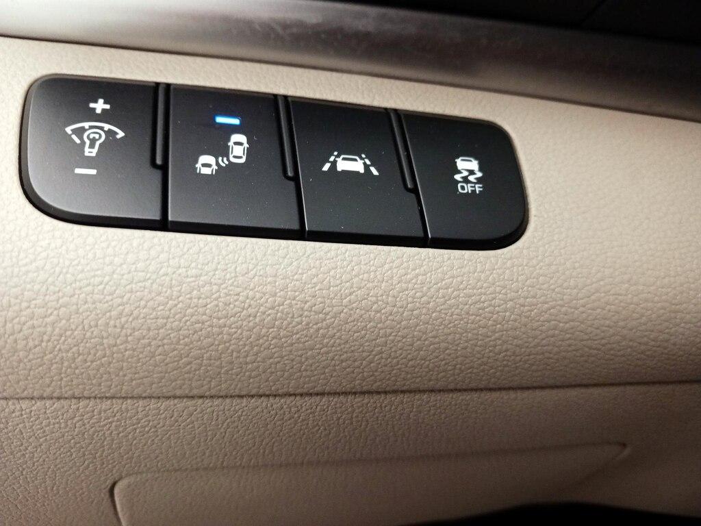used 2020 Hyundai Elantra car, priced at $18,998