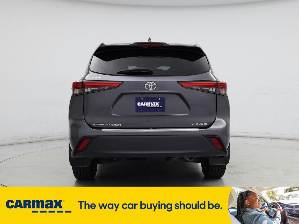 used 2021 Toyota Highlander car, priced at $34,998