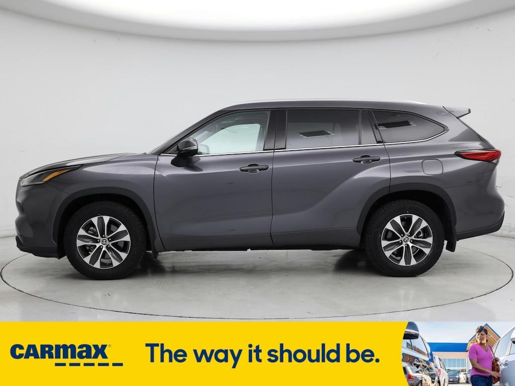 used 2021 Toyota Highlander car, priced at $34,998