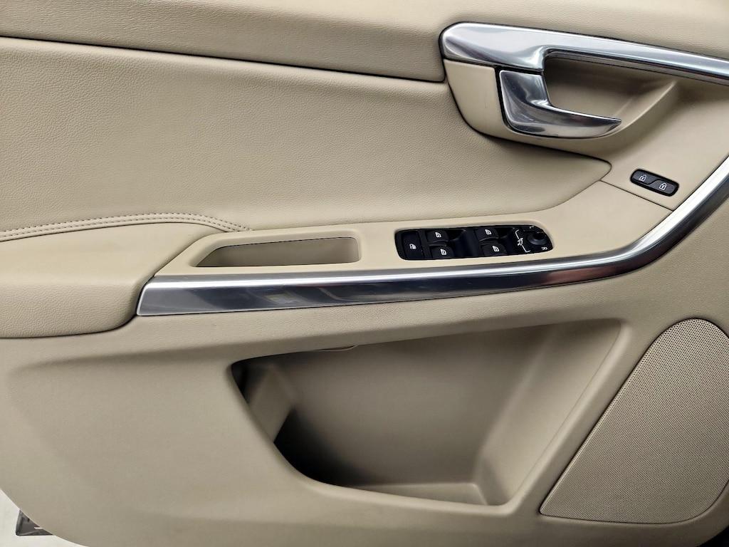 used 2015 Volvo XC60 car, priced at $18,998