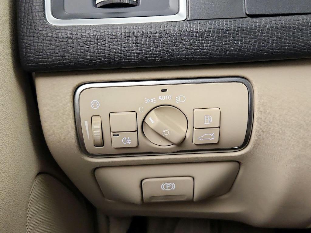 used 2015 Volvo XC60 car, priced at $18,998