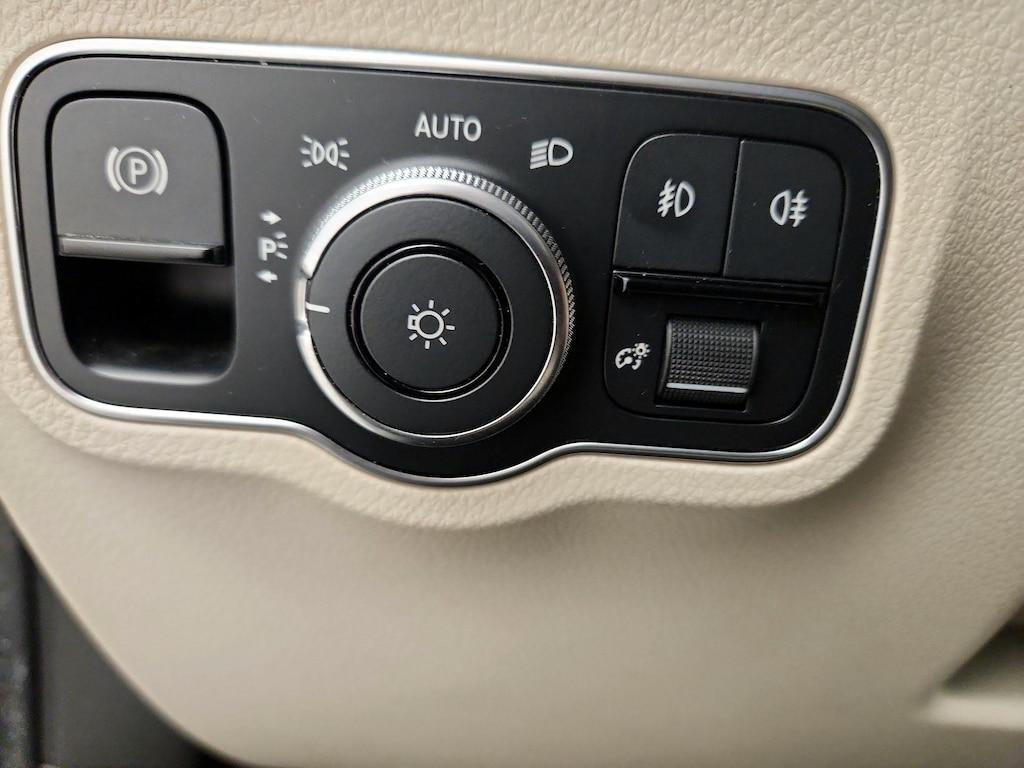 used 2022 Mercedes-Benz GLB 250 car, priced at $29,998