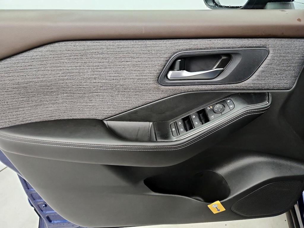 used 2023 Nissan Rogue car, priced at $18,998