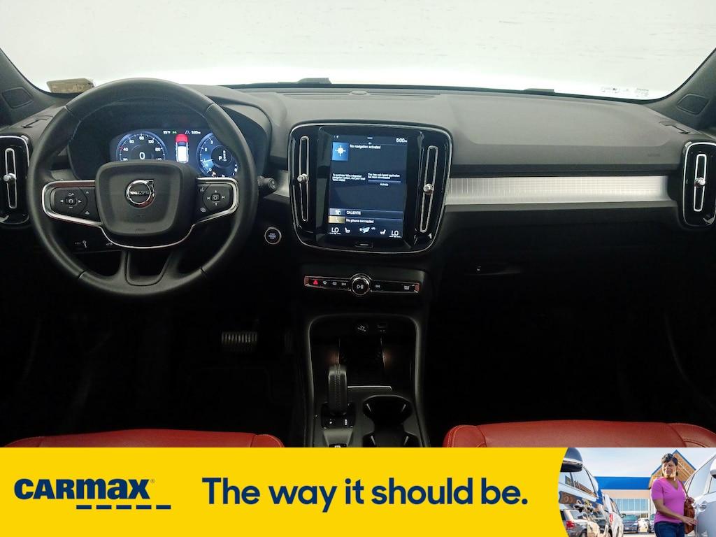 used 2019 Volvo XC40 car, priced at $22,998