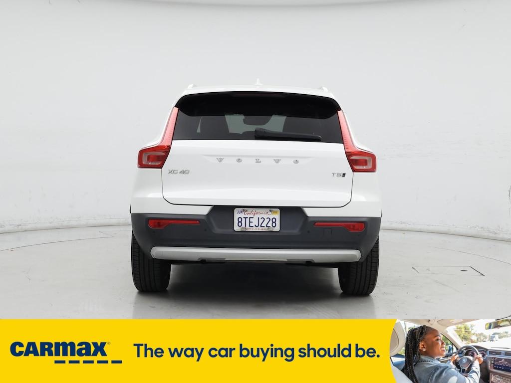 used 2019 Volvo XC40 car, priced at $22,998