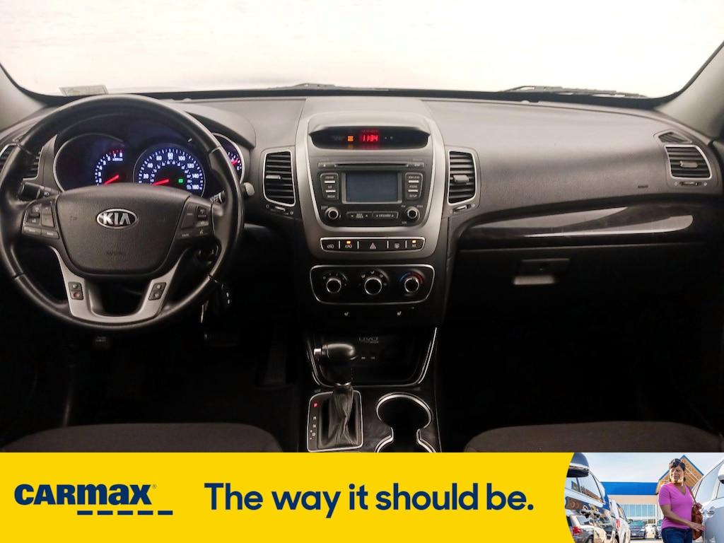 used 2014 Kia Sorento car, priced at $12,599