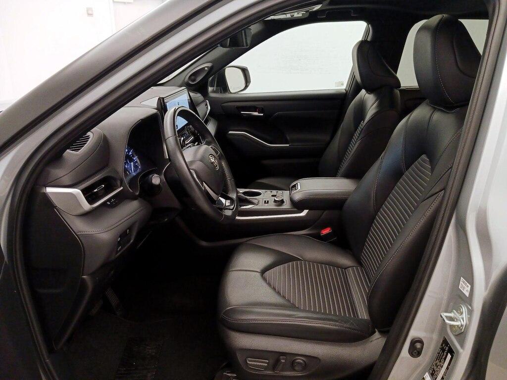 used 2023 Toyota Highlander car, priced at $40,998