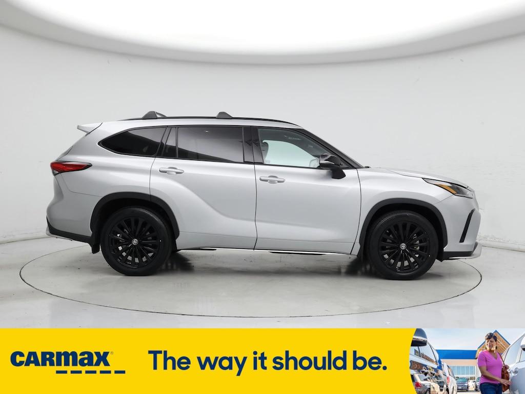 used 2023 Toyota Highlander car, priced at $43,998