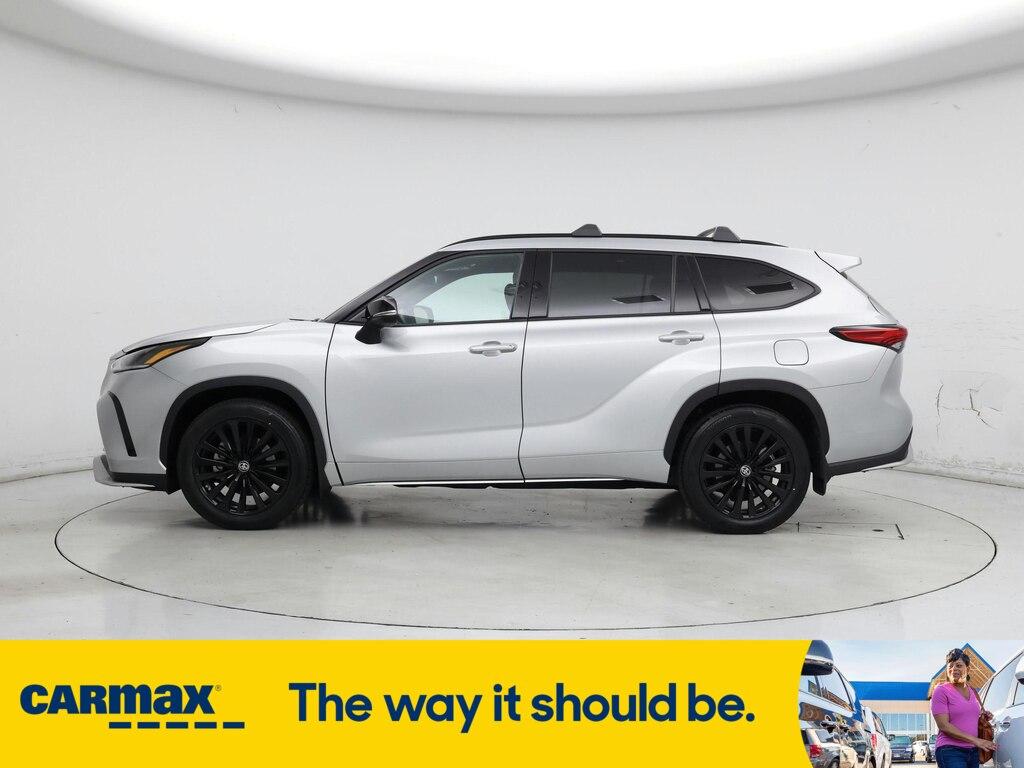 used 2023 Toyota Highlander car, priced at $40,998