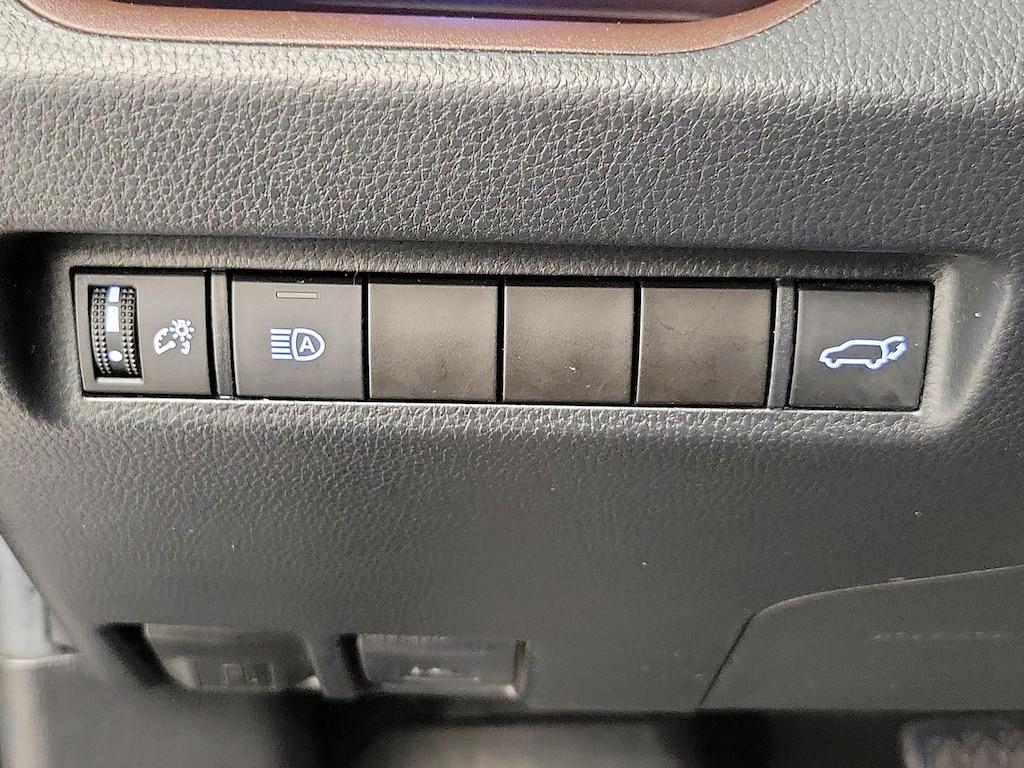 used 2020 Toyota RAV4 car, priced at $27,998