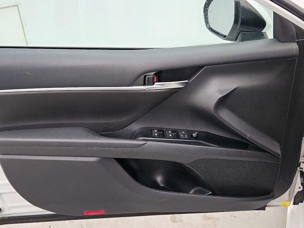 used 2020 Toyota Camry Hybrid car, priced at $23,998