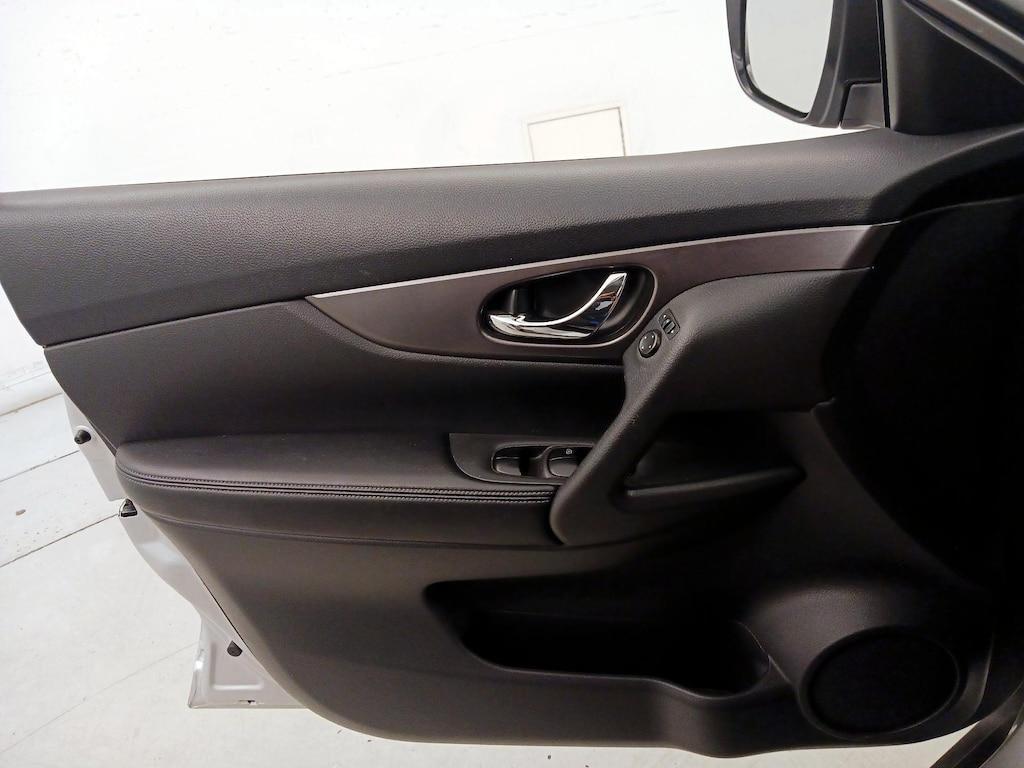used 2016 Nissan Rogue car, priced at $16,998