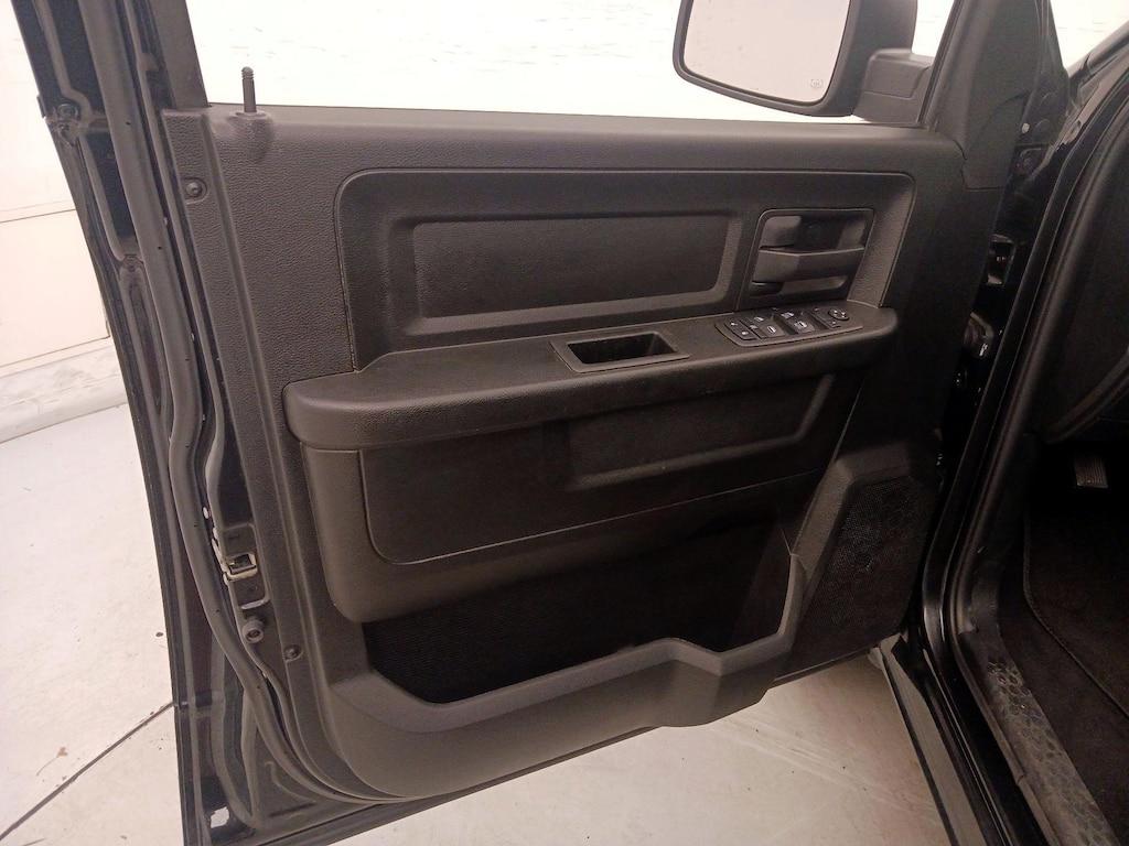 used 2019 Ram 1500 Classic car, priced at $24,998