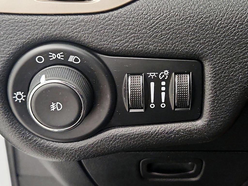 used 2014 Jeep Cherokee car, priced at $14,599