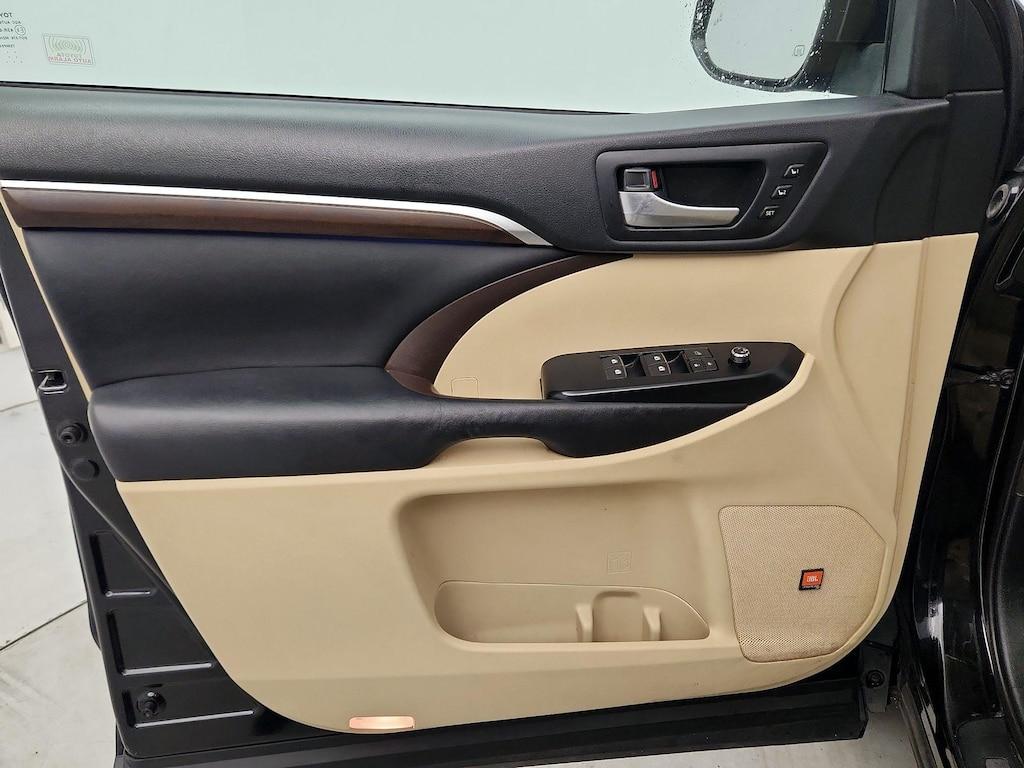 used 2014 Toyota Highlander car, priced at $20,998