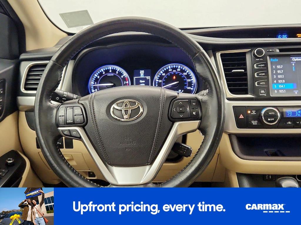 used 2014 Toyota Highlander car, priced at $20,998