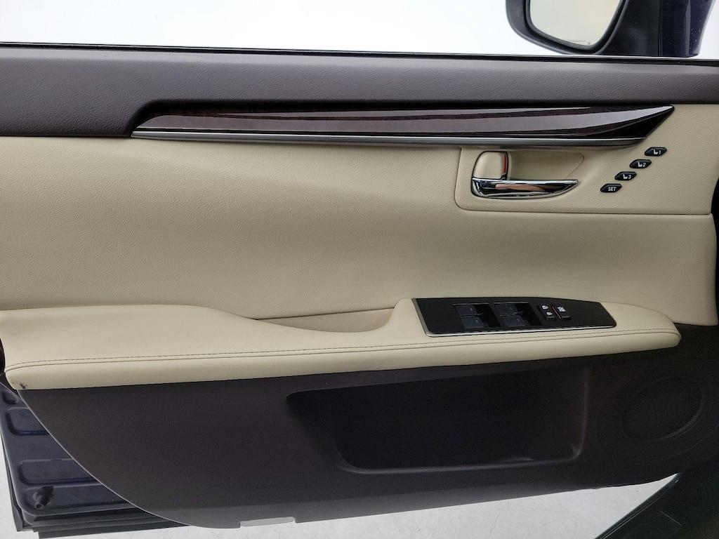 used 2016 Lexus ES 350 car, priced at $17,998