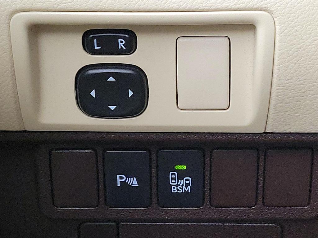 used 2016 Lexus ES 350 car, priced at $17,998