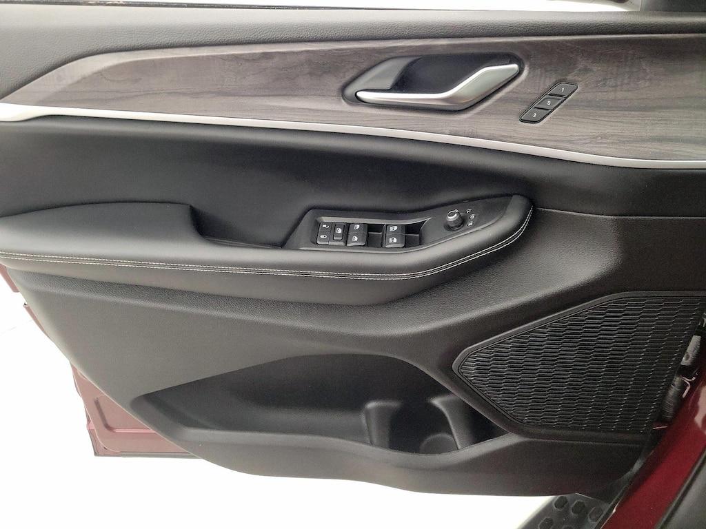 used 2023 Jeep Grand Cherokee car, priced at $37,998