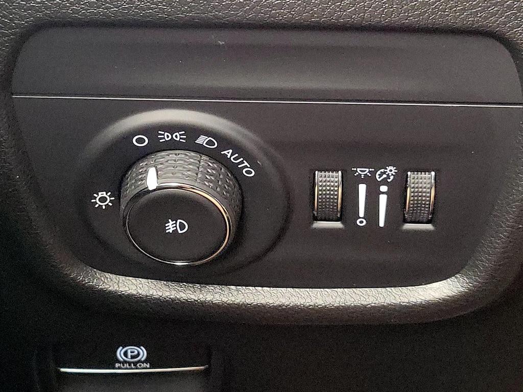 used 2023 Jeep Grand Cherokee car, priced at $37,998
