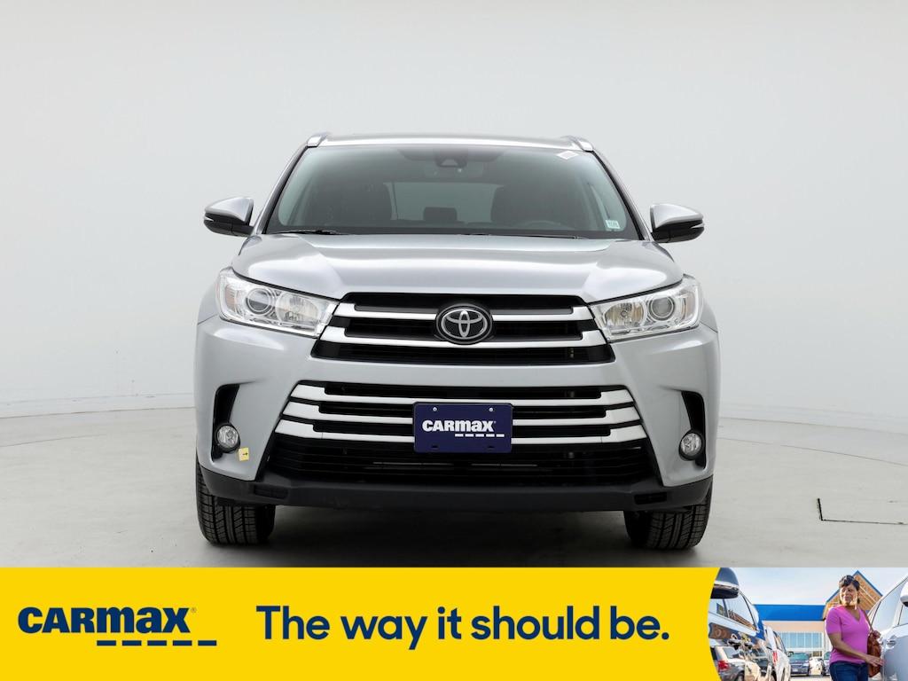 used 2019 Toyota Highlander car, priced at $26,998