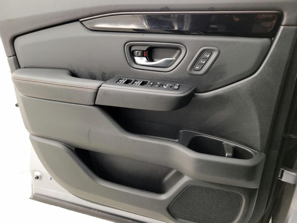 used 2024 Honda Pilot car, priced at $46,998
