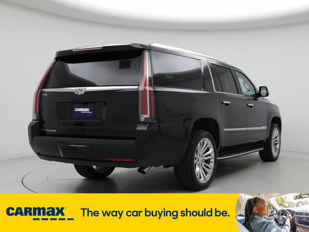 used 2020 Cadillac Escalade car, priced at $51,998