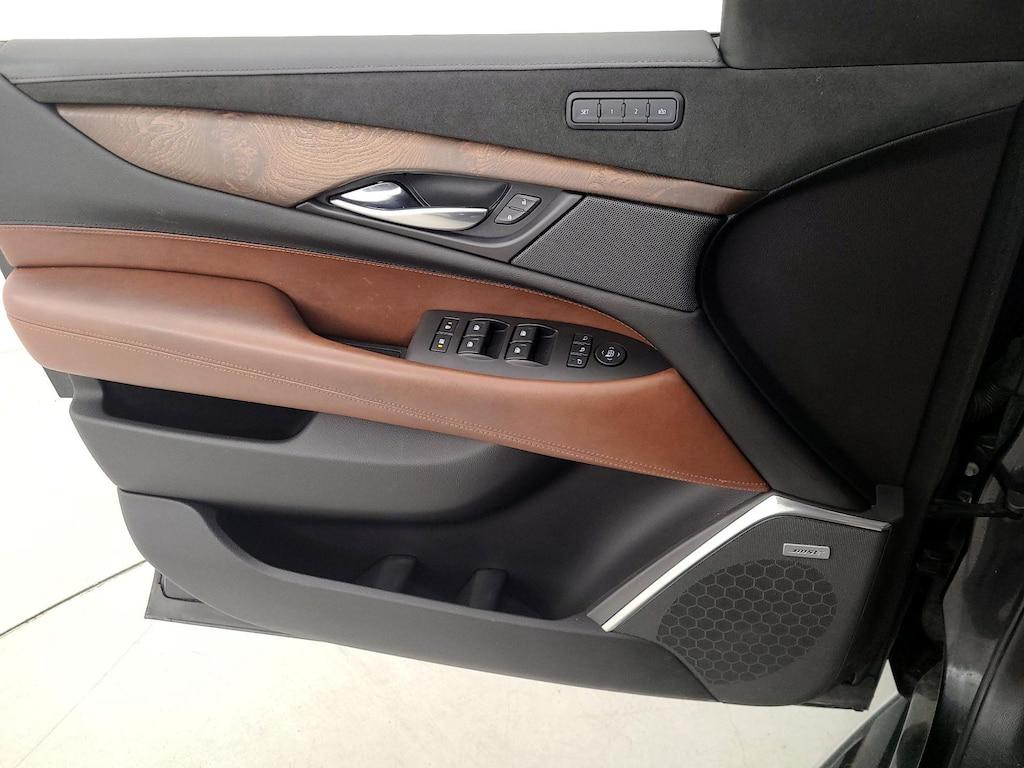 used 2020 Cadillac Escalade car, priced at $51,998
