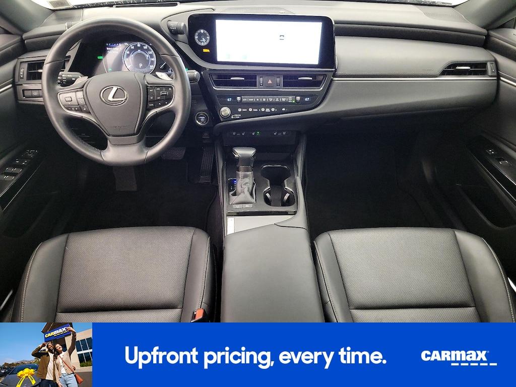 used 2024 Lexus ES 300h car, priced at $40,998