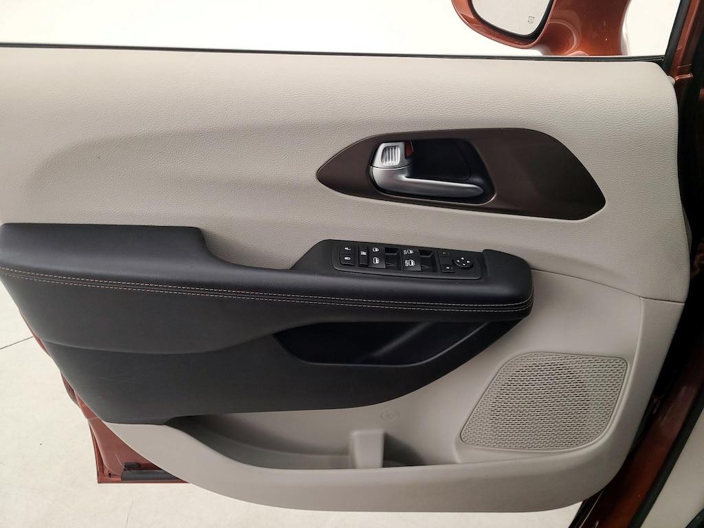used 2018 Chrysler Pacifica car, priced at $22,998