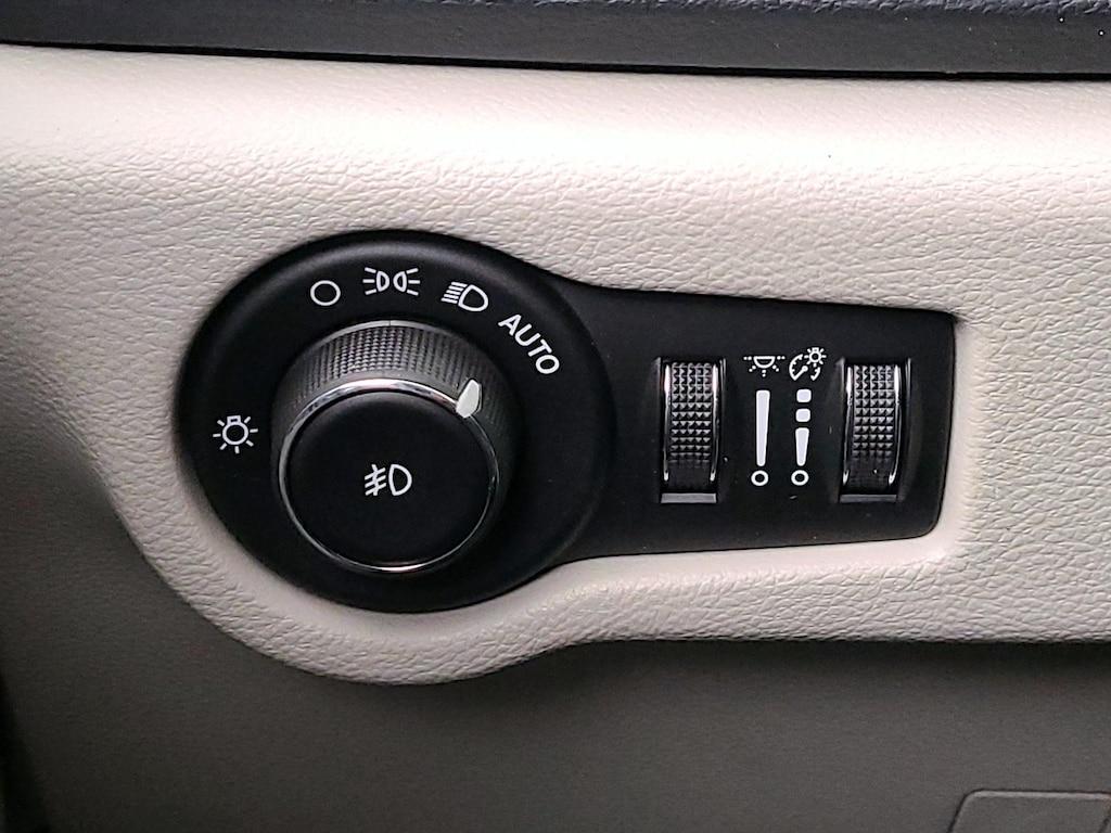 used 2018 Chrysler Pacifica car, priced at $22,998