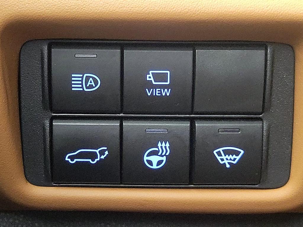 used 2022 Toyota Highlander car, priced at $45,998