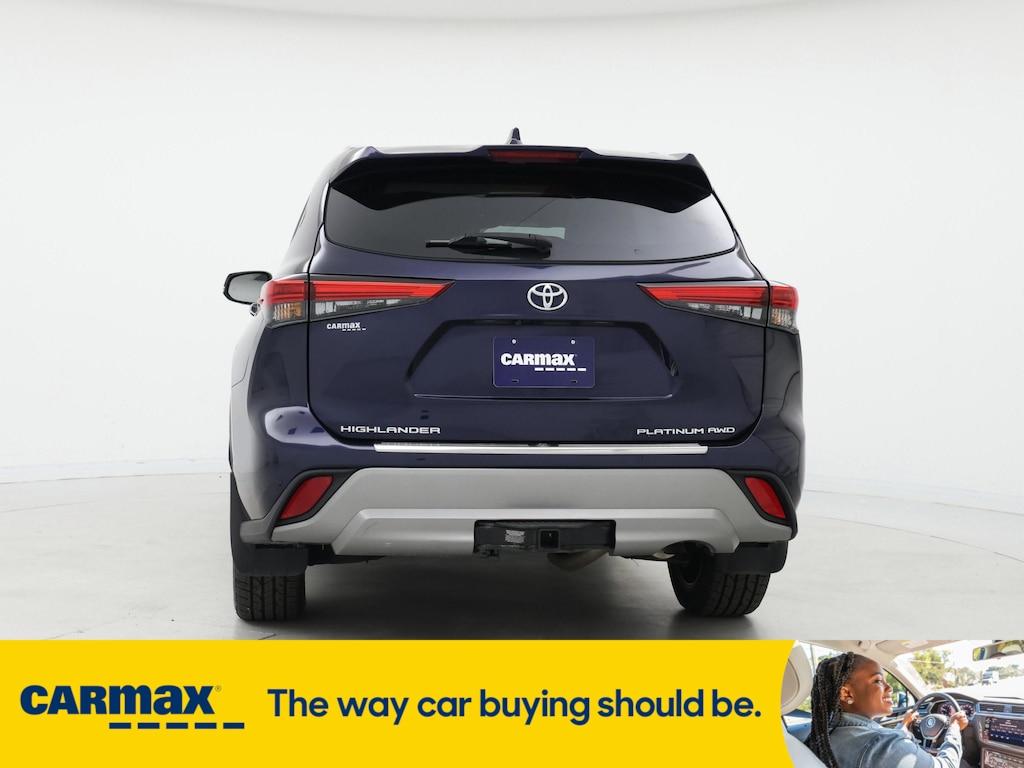used 2022 Toyota Highlander car, priced at $45,998