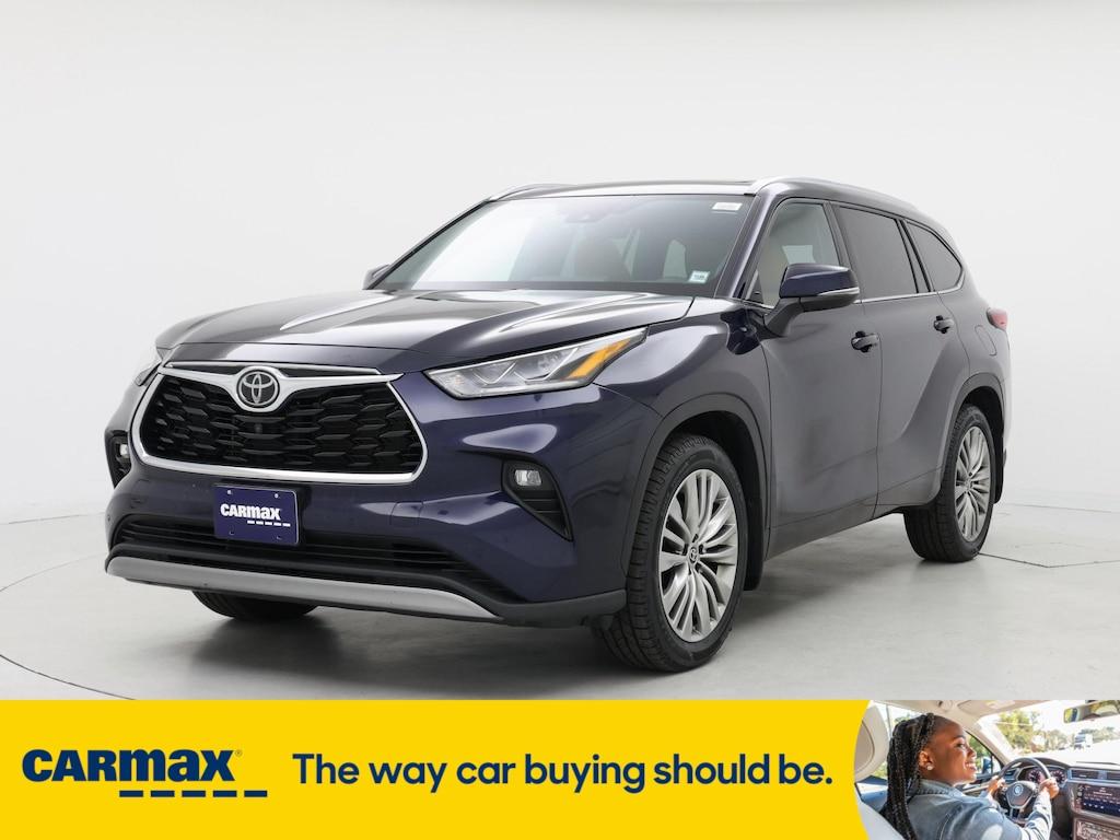 used 2022 Toyota Highlander car, priced at $45,998