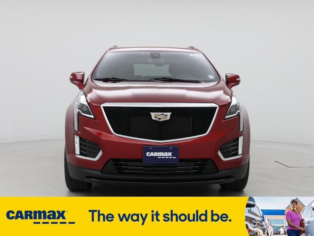 used 2021 Cadillac XT5 car, priced at $33,998
