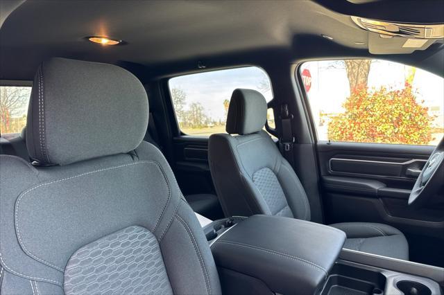 new 2025 Ram 1500 car, priced at $47,685