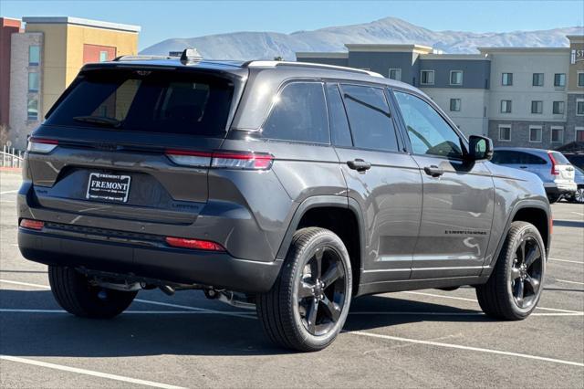 new 2025 Jeep Grand Cherokee car, priced at $50,455