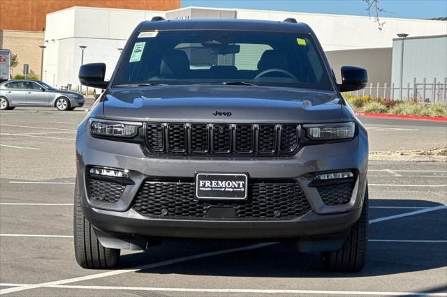 new 2025 Jeep Grand Cherokee car, priced at $50,455