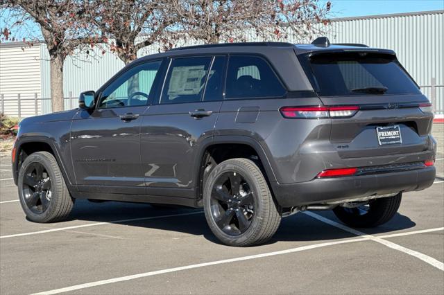 new 2025 Jeep Grand Cherokee car, priced at $50,455