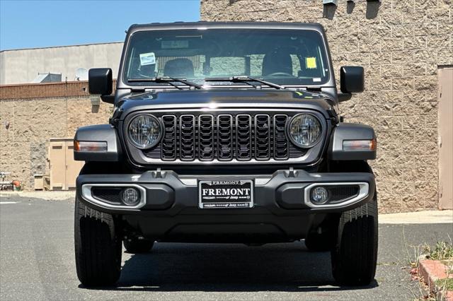 new 2024 Jeep Gladiator car, priced at $35,314