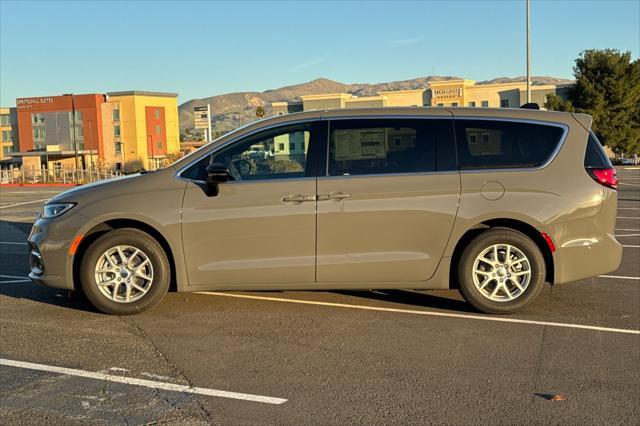 new 2025 Chrysler Pacifica car, priced at $42,920