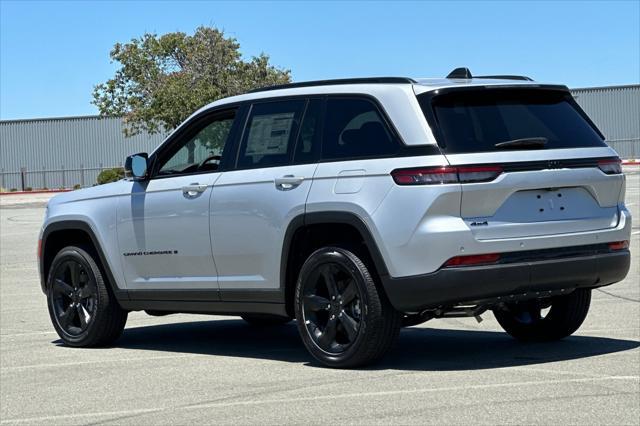 new 2024 Jeep Grand Cherokee car, priced at $40,170