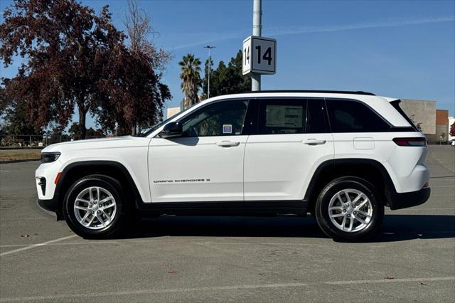 new 2025 Jeep Grand Cherokee car, priced at $33,080