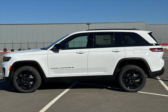 new 2025 Jeep Grand Cherokee car, priced at $44,560