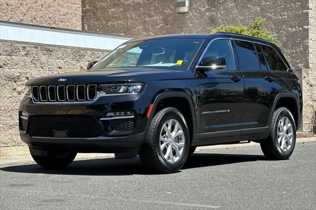 new 2024 Jeep Grand Cherokee car, priced at $41,310