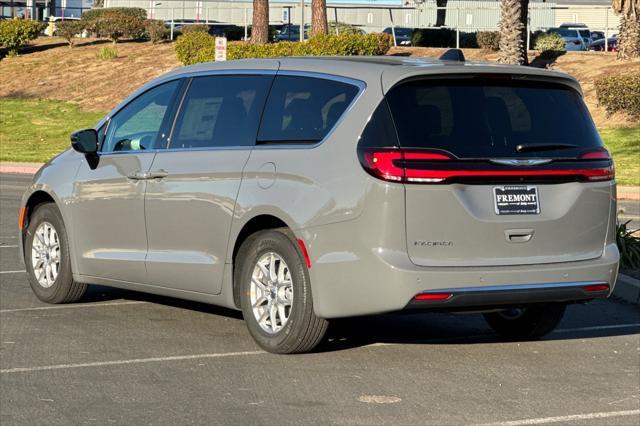 new 2025 Chrysler Pacifica car, priced at $41,640