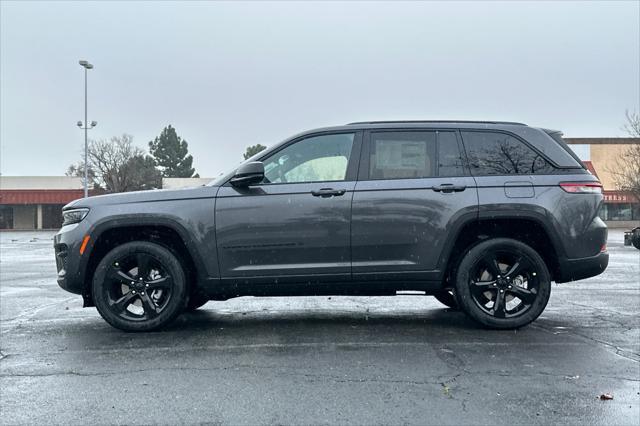 new 2025 Jeep Grand Cherokee car, priced at $41,675