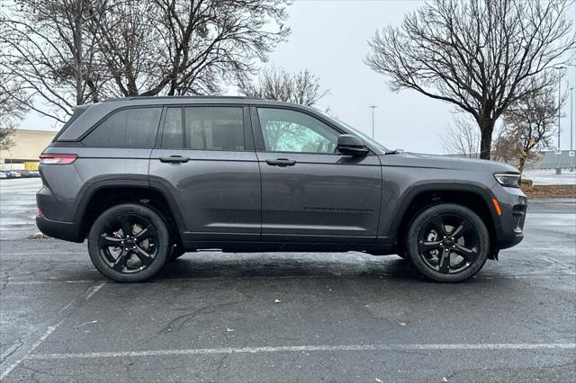 new 2025 Jeep Grand Cherokee car, priced at $41,675